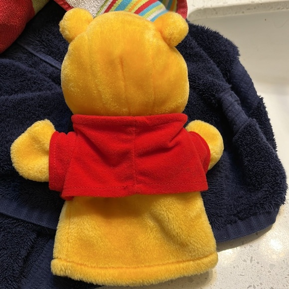 Winnie the pooh hand puppet - Picture 2 of 4